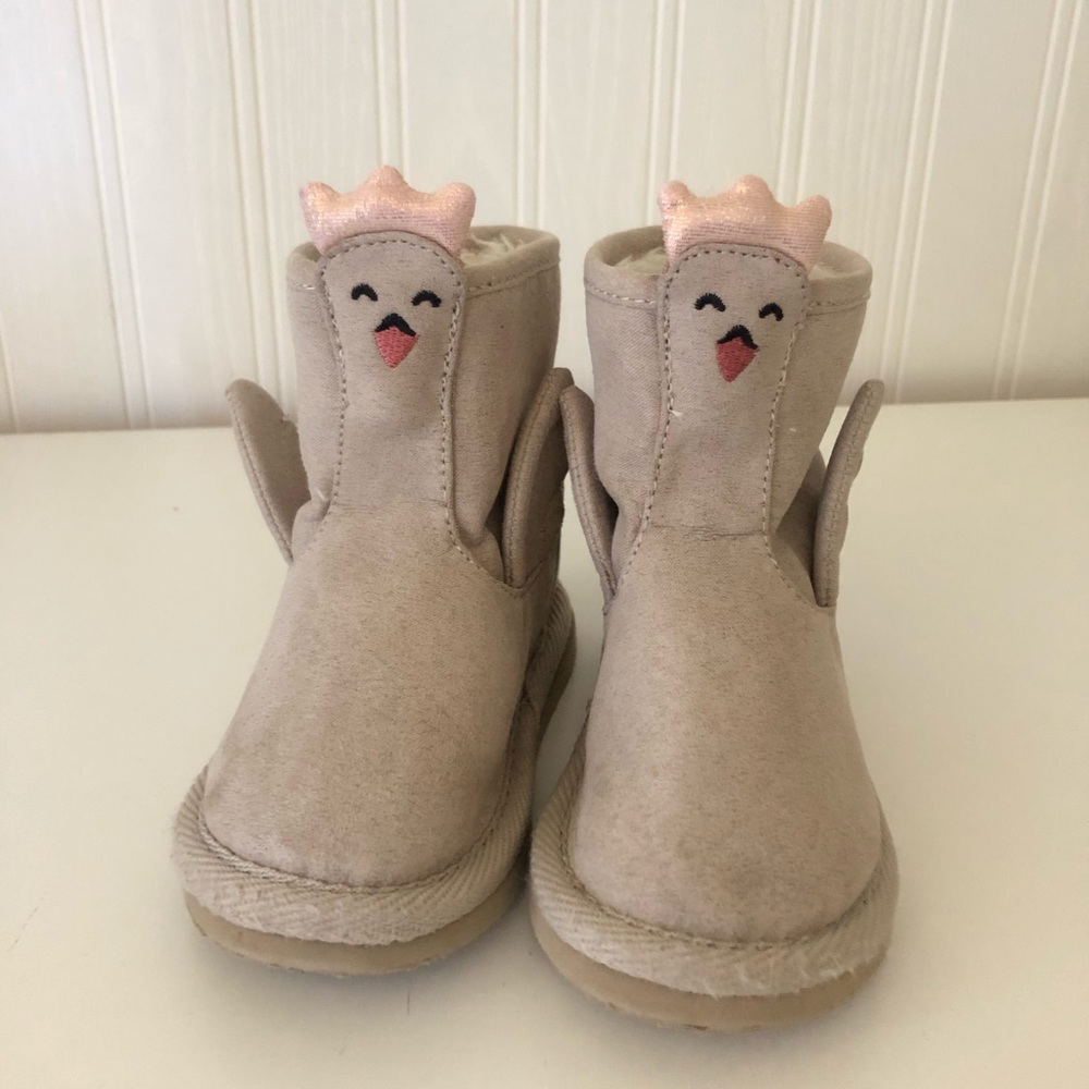 Toddler swan boots